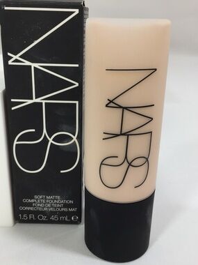 Mont Blanc Women Makeup Foundation — Mont Blanc 2